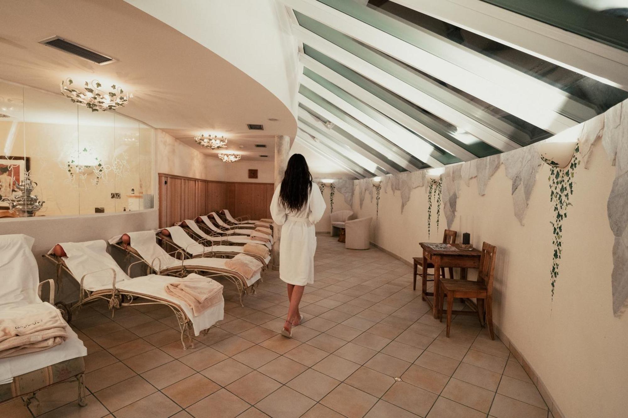 Hotel Wh - Wiesnerhof Vipiteno Esterno foto